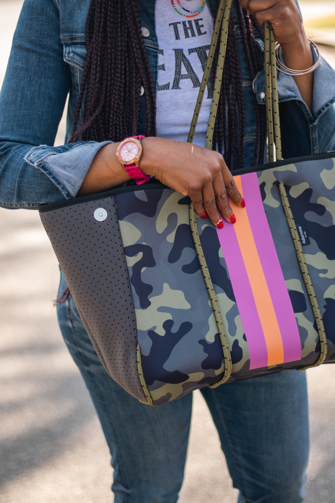 6 REASONS WHY OUR NEOPRENE TOTE BAGS ROCK